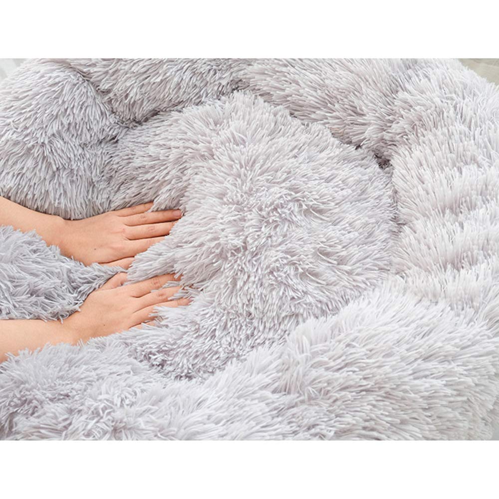 BODISEINT Modern Soft Plush Round Pet Bed for Cats or Small Dogs, Mini Medium Sized Dog Cat Bed Self Warming Autumn Winter Indoor Snooze Sleeping Cozy Kitty Teddy Kennel (20'' D x 8'' H, Light Grey)